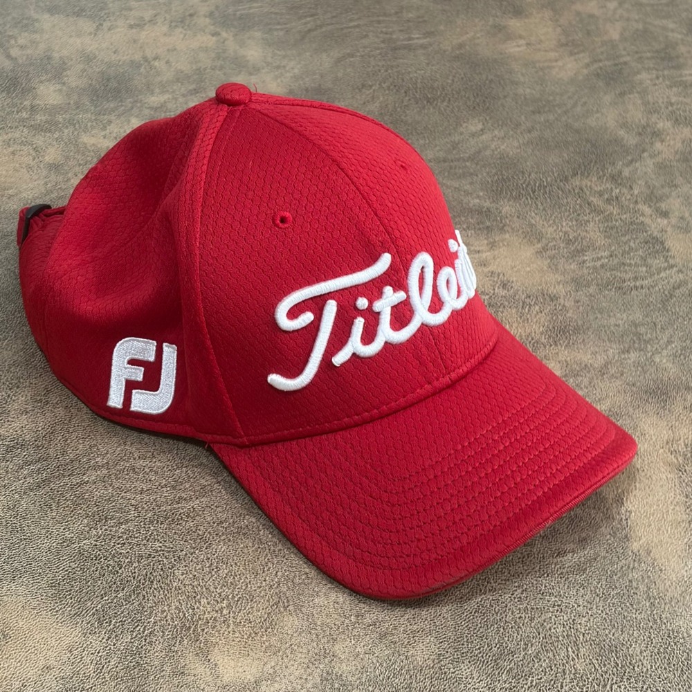Titleist Golf Hat Mens OSFA Red Pro V1 FootJoy Performance Adjustable Cap 8314